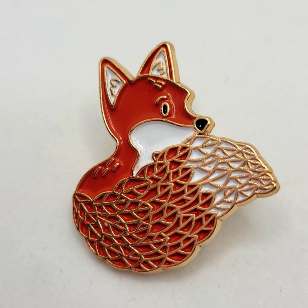 Pin: Fox, woodland animal enamel tac pin
